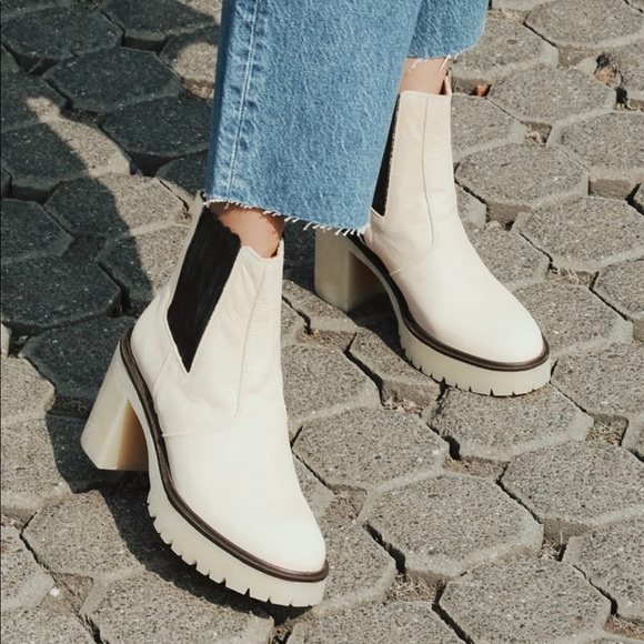 ⛔️SOLD⛔️Free People James Chelsea Boot - Picture 2 of 10